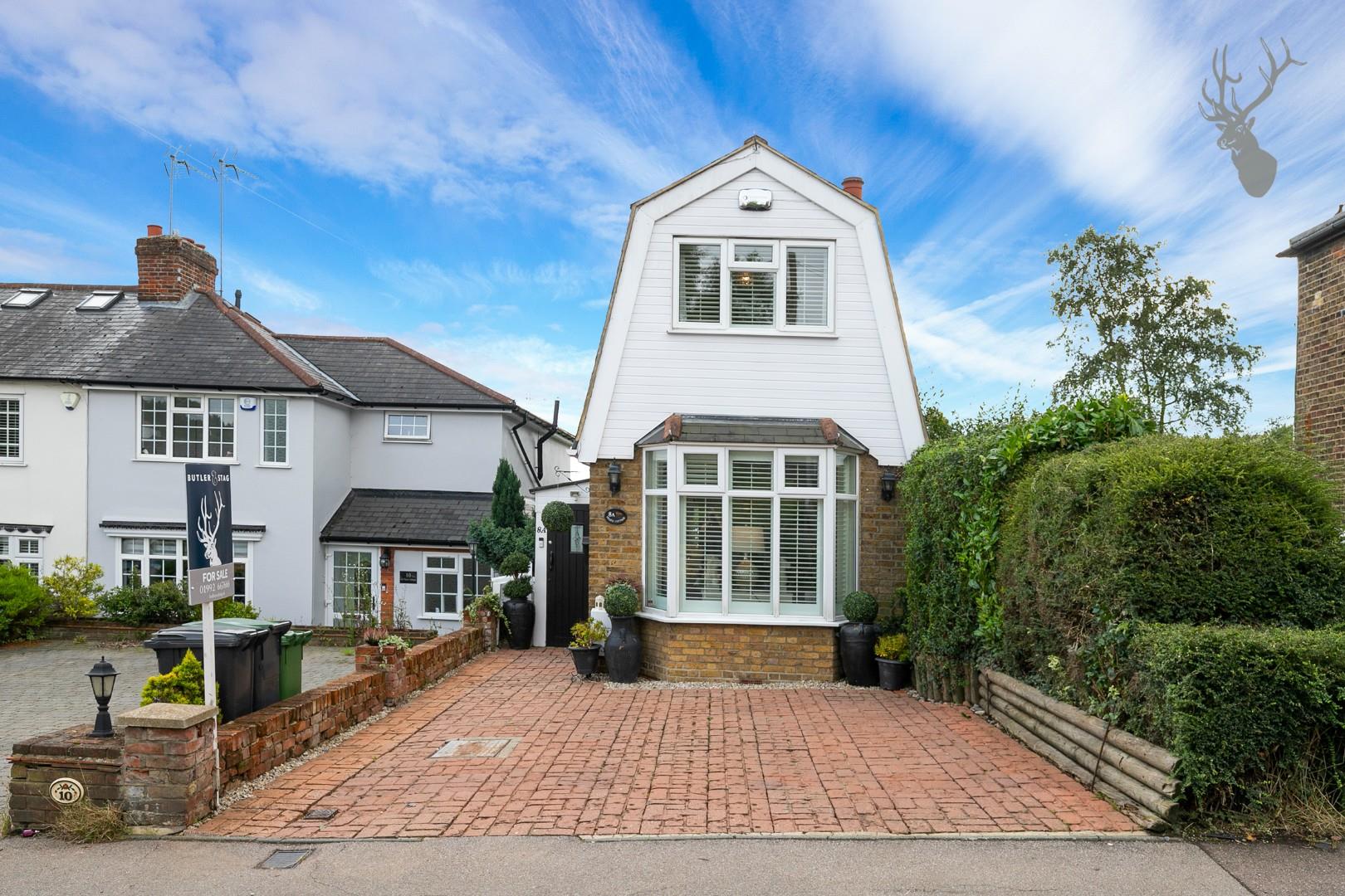 Property For Sale Ivy Chimneys, Epping, CM16 2 Bedroom House