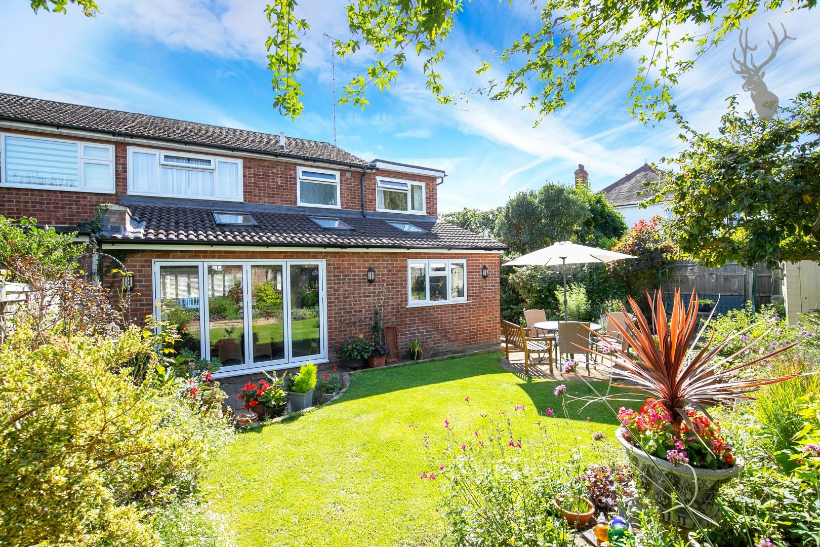 Property For Sale Barnmead, Theydon Bois, CM16 4 Bedroom House Semi