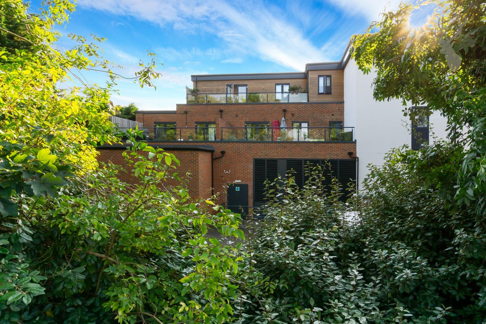 Similar Property: Apartment - Penthouse in Loughton