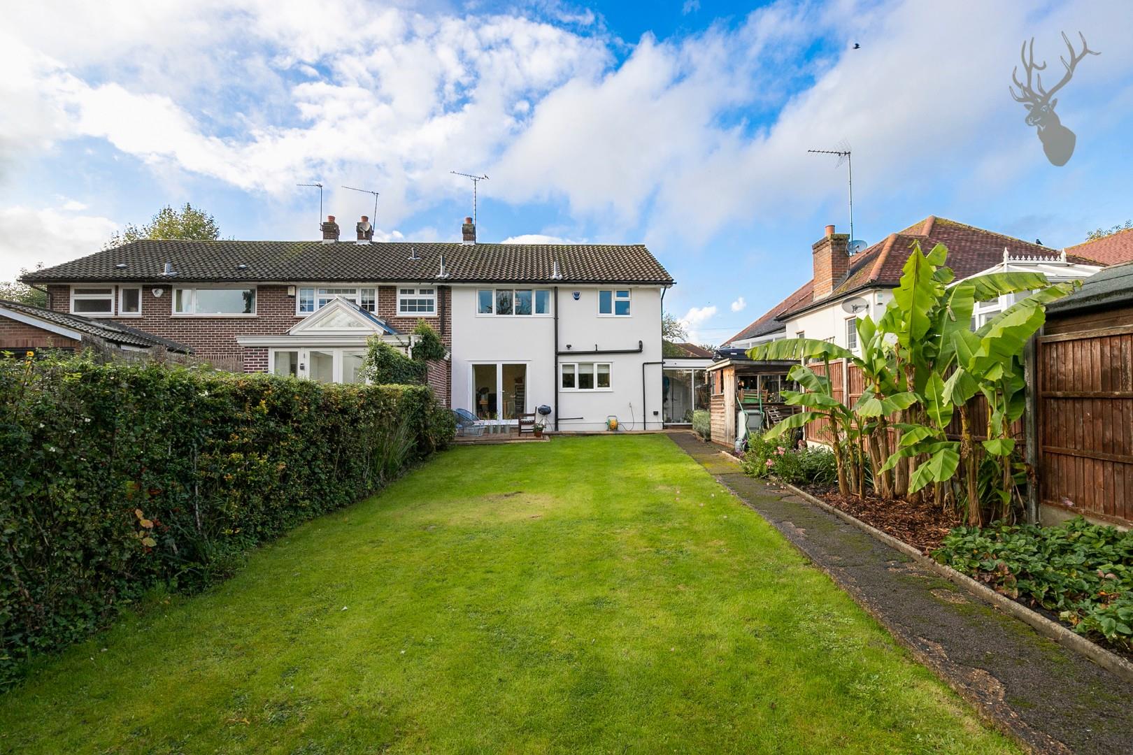 Property For Sale Forest Drive, Theydon Bois, CM16 3 Bedroom House