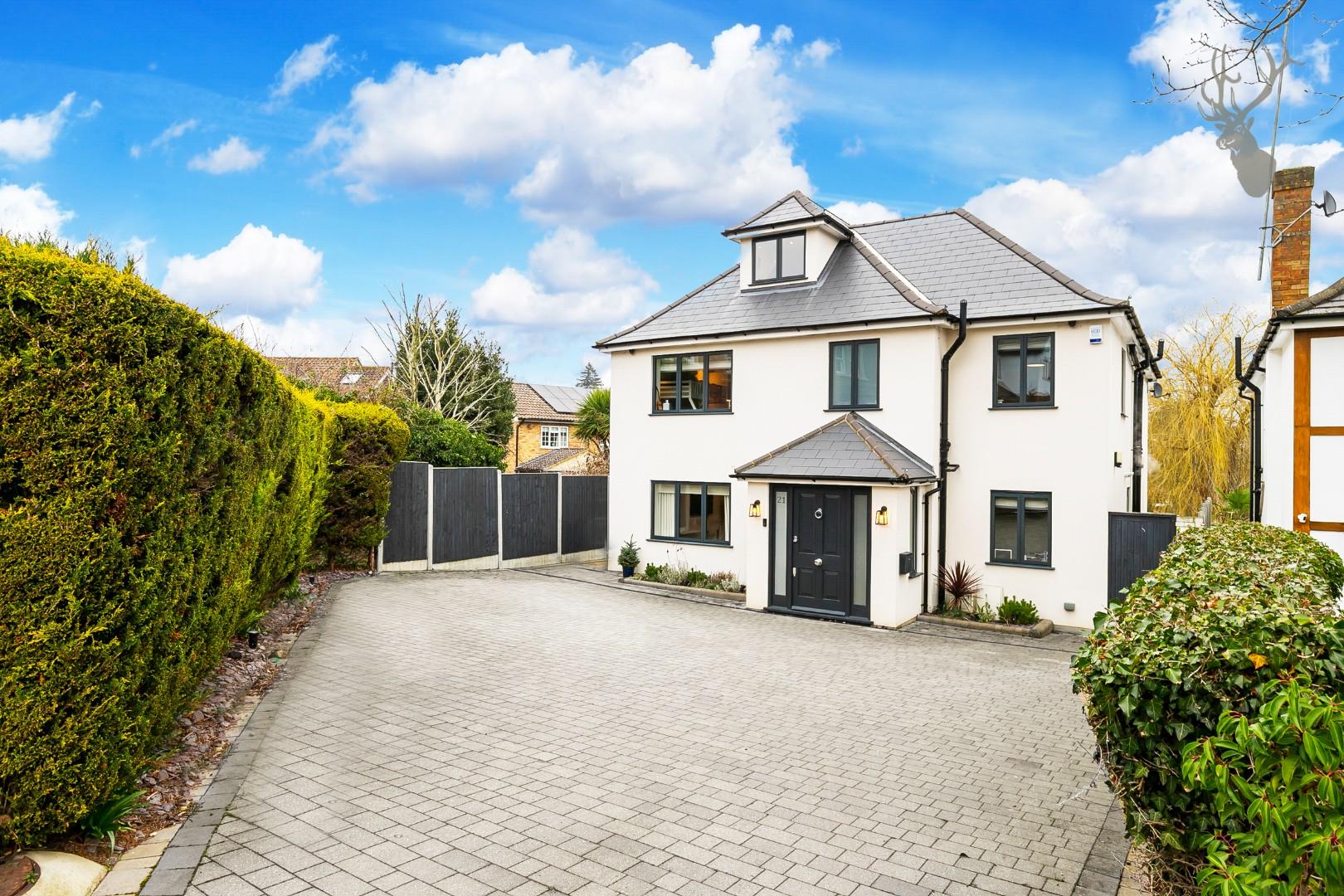 Similar Property: House - Detached in Loughton