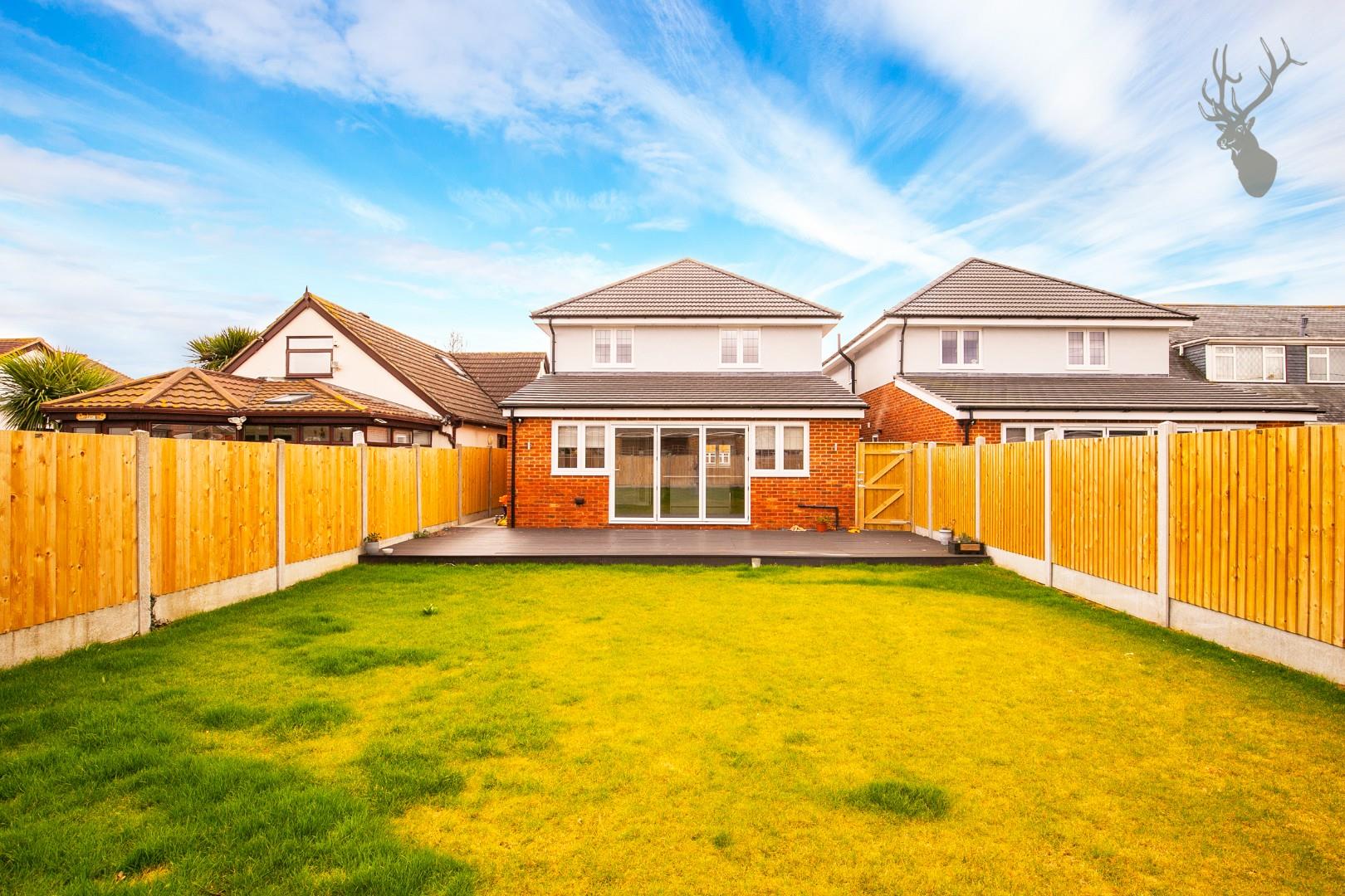 Property To Rent Farm Road, Rainham, RM13 4 Bedroom House through