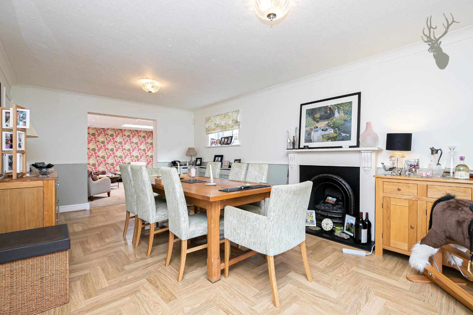 Property For Sale Lambourne Close, Chigwell, IG7 4 Bedroom House Detached through Butler & Stag