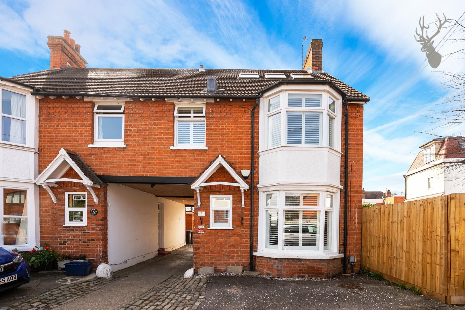 Property For Sale Meadow Road, Loughton, IG10 4 Bedroom House Semi