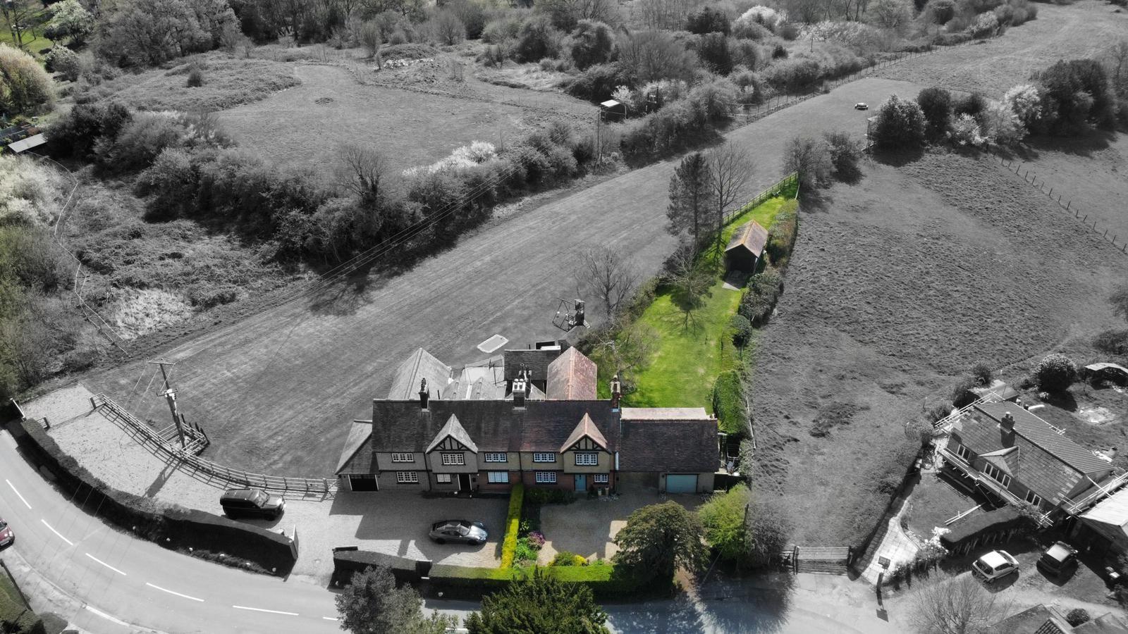 Property For Sale New Road, Lambourne End, RM4 4 Bedroom House Semi