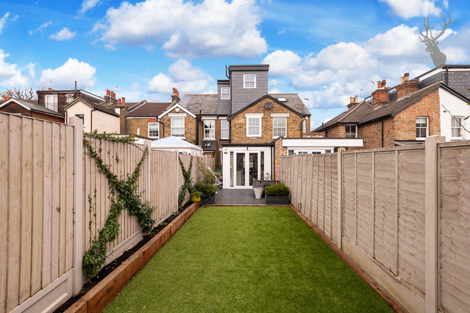 Property For Sale Woburn Avenue, Theydon Bois, CM16 3 Bedroom House