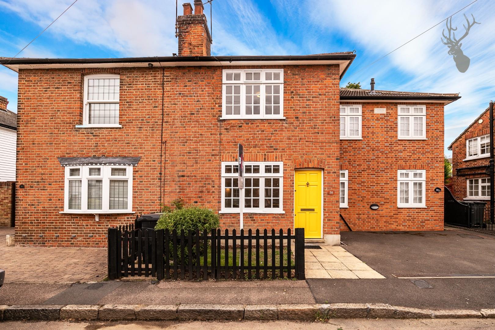 Property For Sale Smarts Lane, Loughton, IG10 2 Bedroom House through