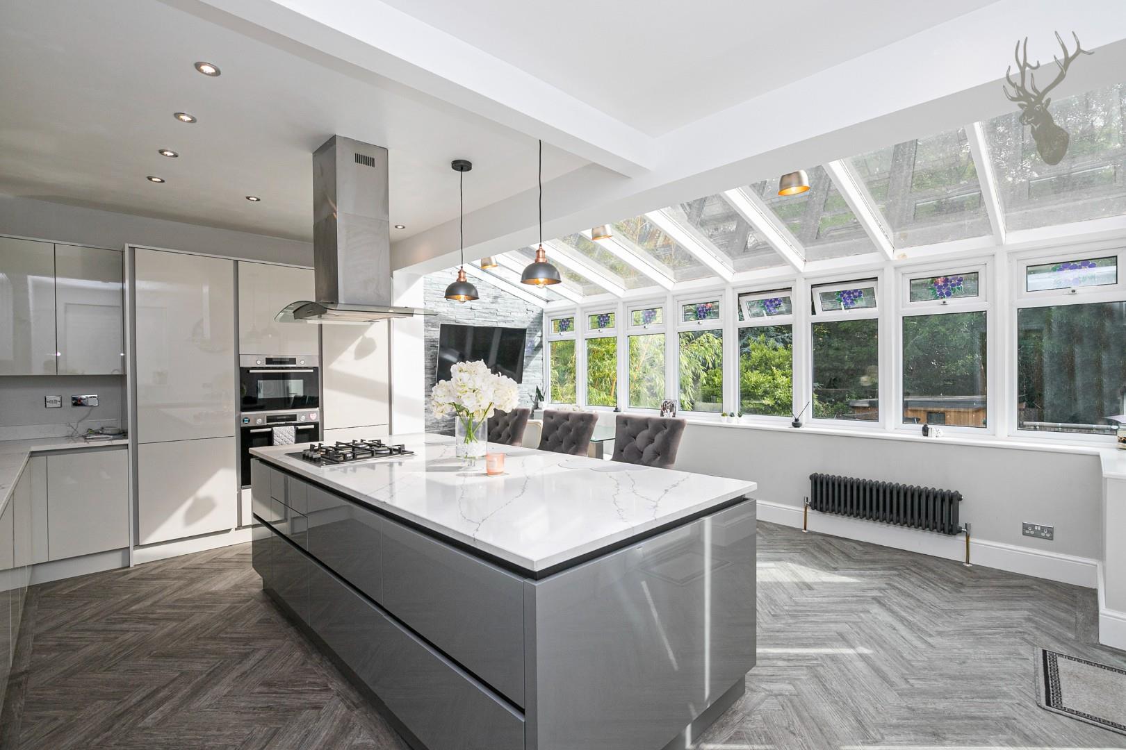 Property For Sale Lake Rise, Romford, RM1 3 Bedroom House Semi