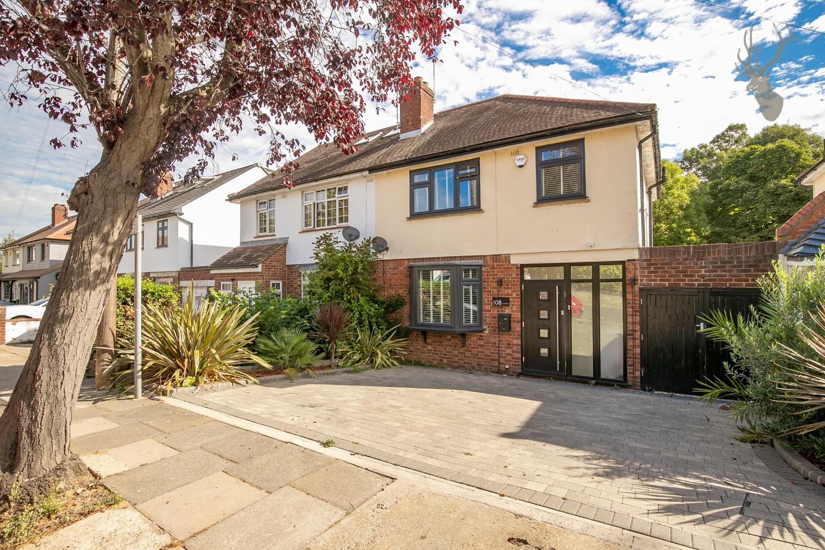 Property For Sale Lake Rise, Romford, RM1 3 Bedroom House Semi