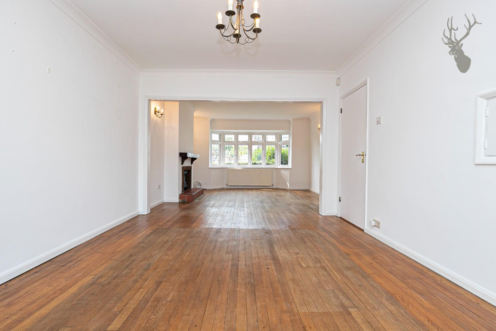 Property For Sale Dukes Avenue, Theydon Bois, CM16 5 Bedroom House SemiDetached through