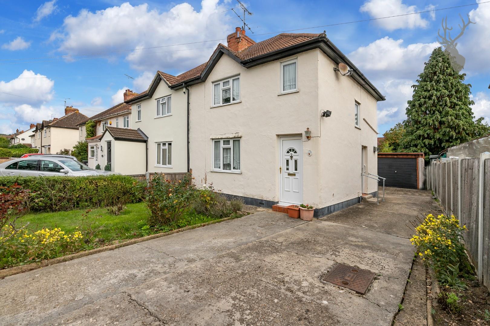 Property For Sale Buxton Road, Theydon Bois, CM16 2 Bedroom House