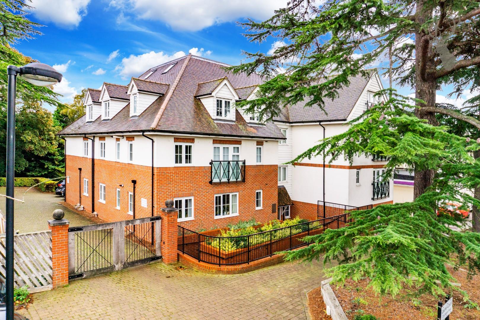 Similar Property: Apartment - Ground Floor in Epping