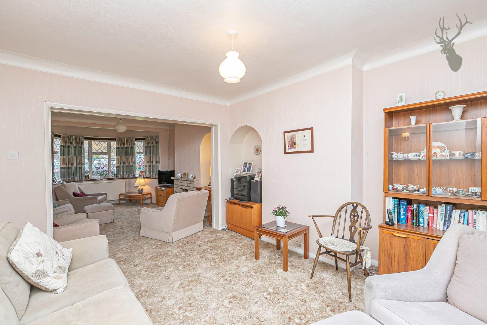 Property For Sale Orchard Drive, Theydon Bois, CM16 5 Bedroom House