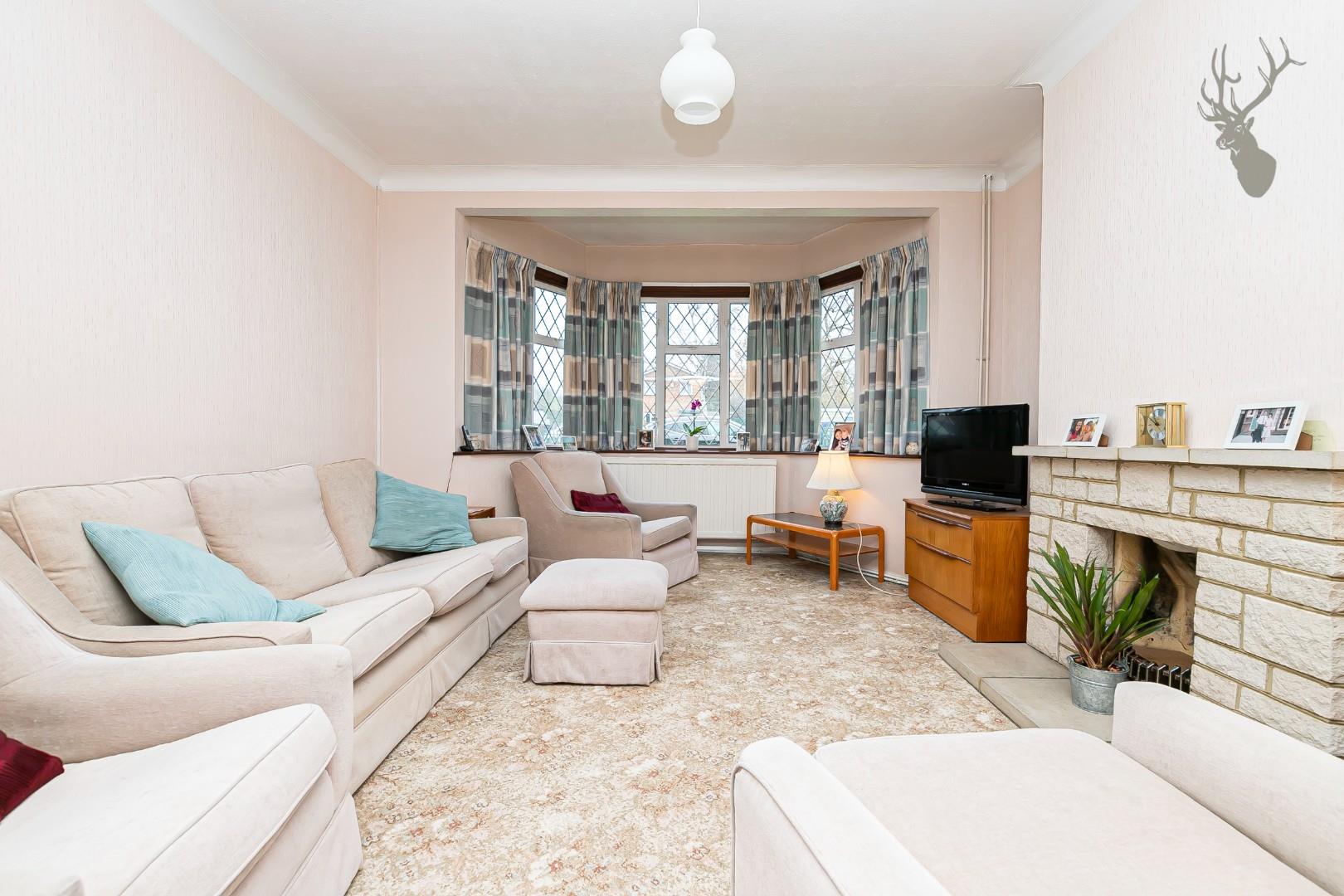 Property For Sale Orchard Drive, Theydon Bois, CM16 5 Bedroom House