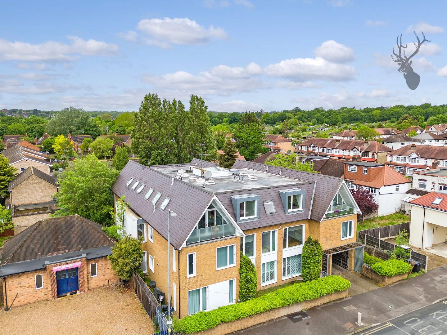 Property For Sale Valley Hill, Loughton, IG10 2 Bedroom Flat