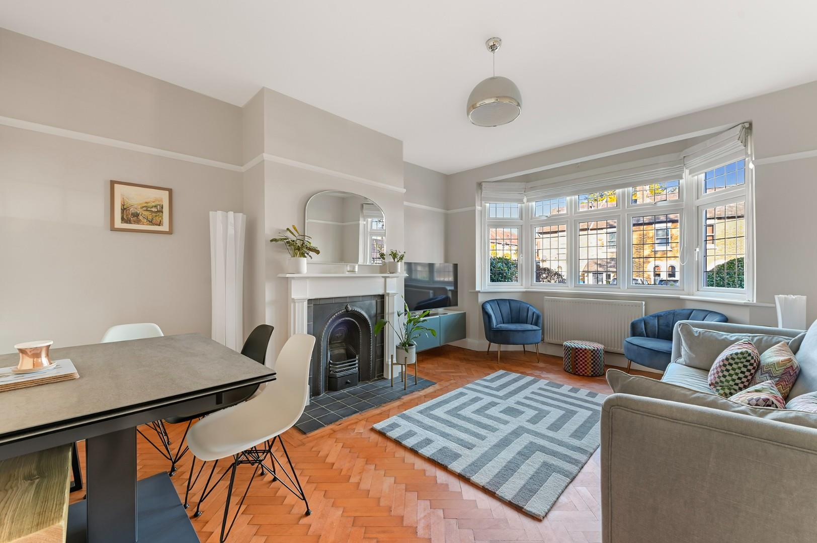 Property For Sale Upper Park, Loughton, IG10 2 Bedroom Flat through