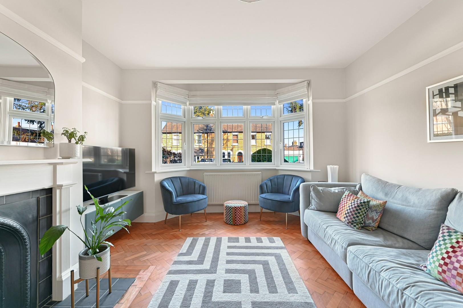 Property For Sale Upper Park, Loughton, IG10 2 Bedroom Flat through