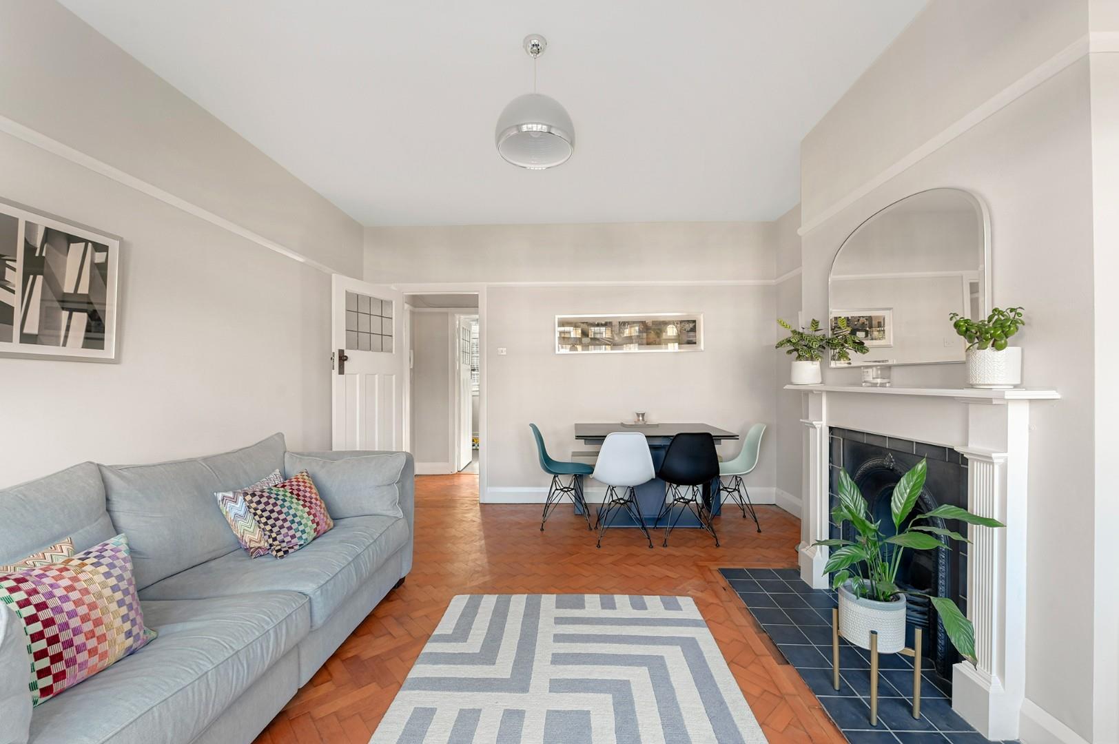 Property For Sale Upper Park, Loughton, IG10 2 Bedroom Flat through