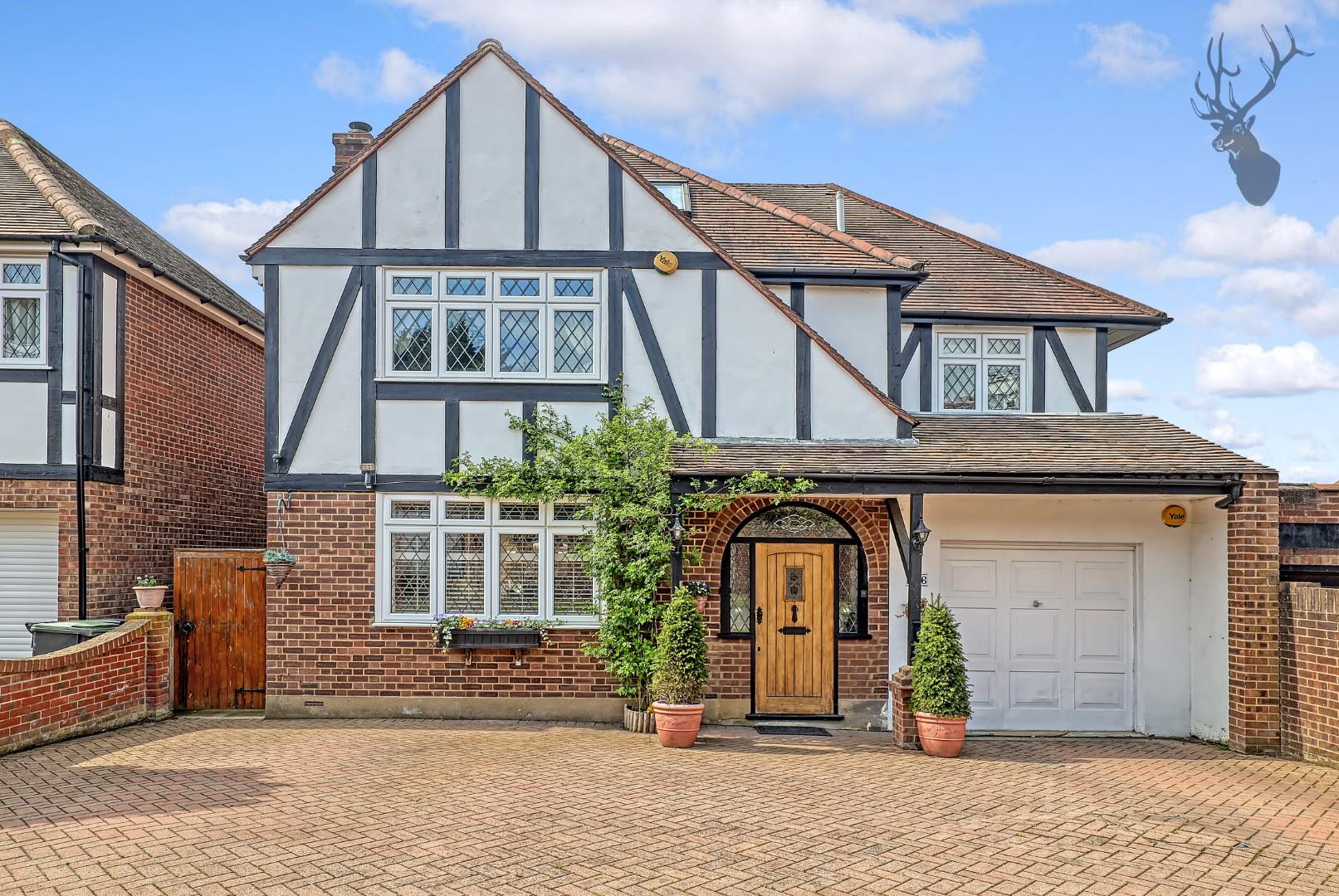 Property For Sale Lyndhurst Rise, Chigwell, IG7 4 Bedroom House