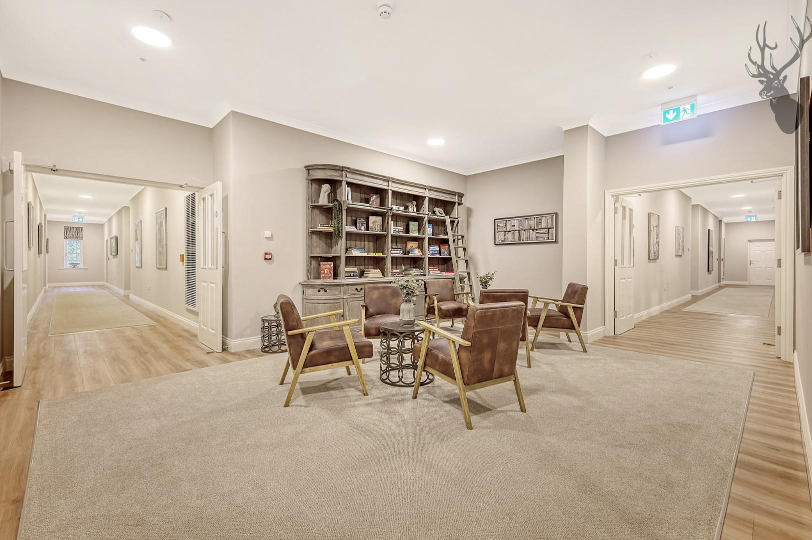 Property For Sale Lambourne Road, Chigwell, IG7 2 Bedroom Apartment