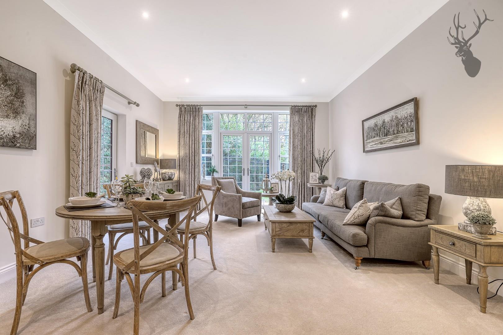 Property For Sale Lambourne Road, Chigwell, IG7 2 Bedroom Apartment