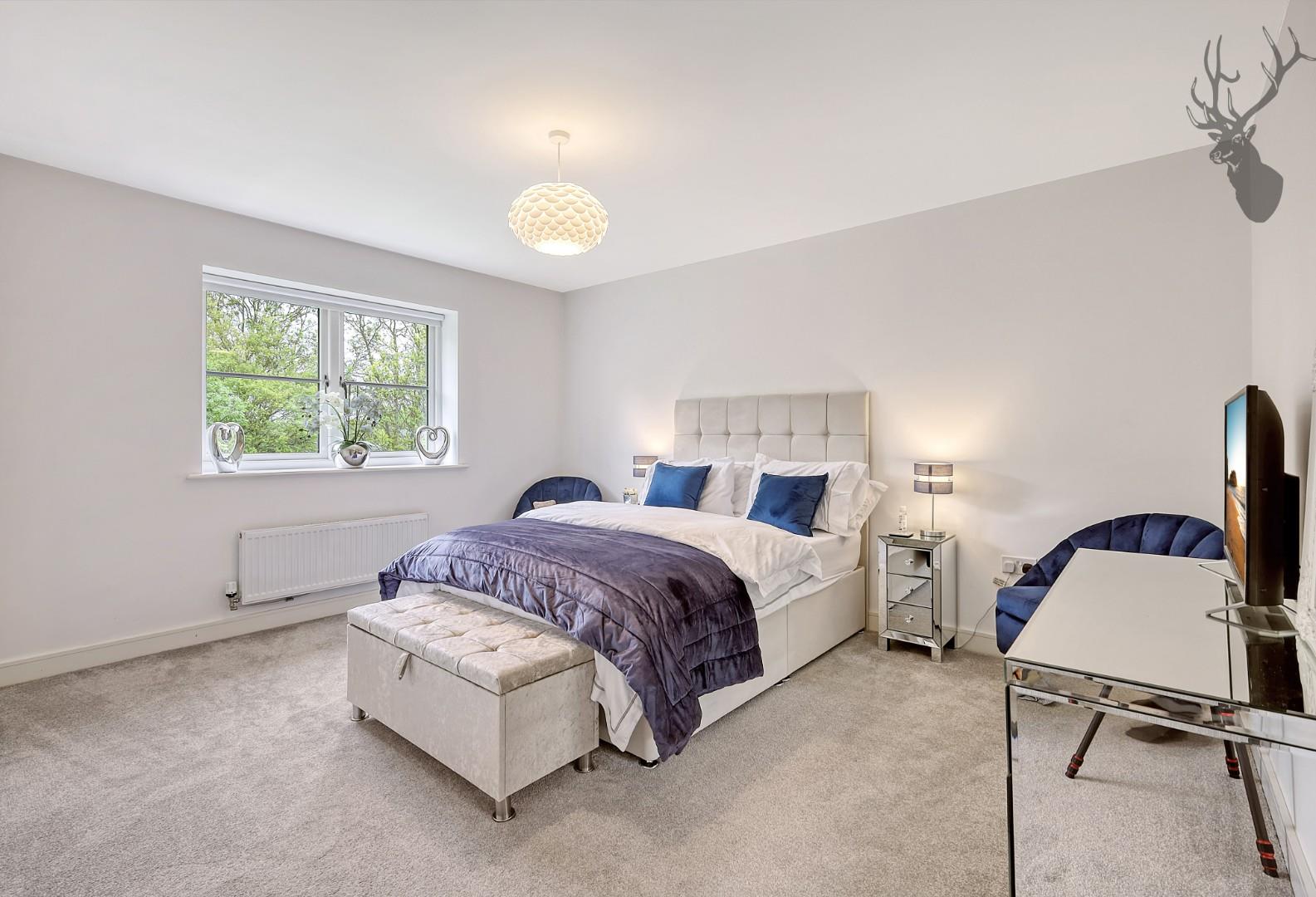 Property For Sale Langland Place, Roydon, CM19 6 Bedroom House