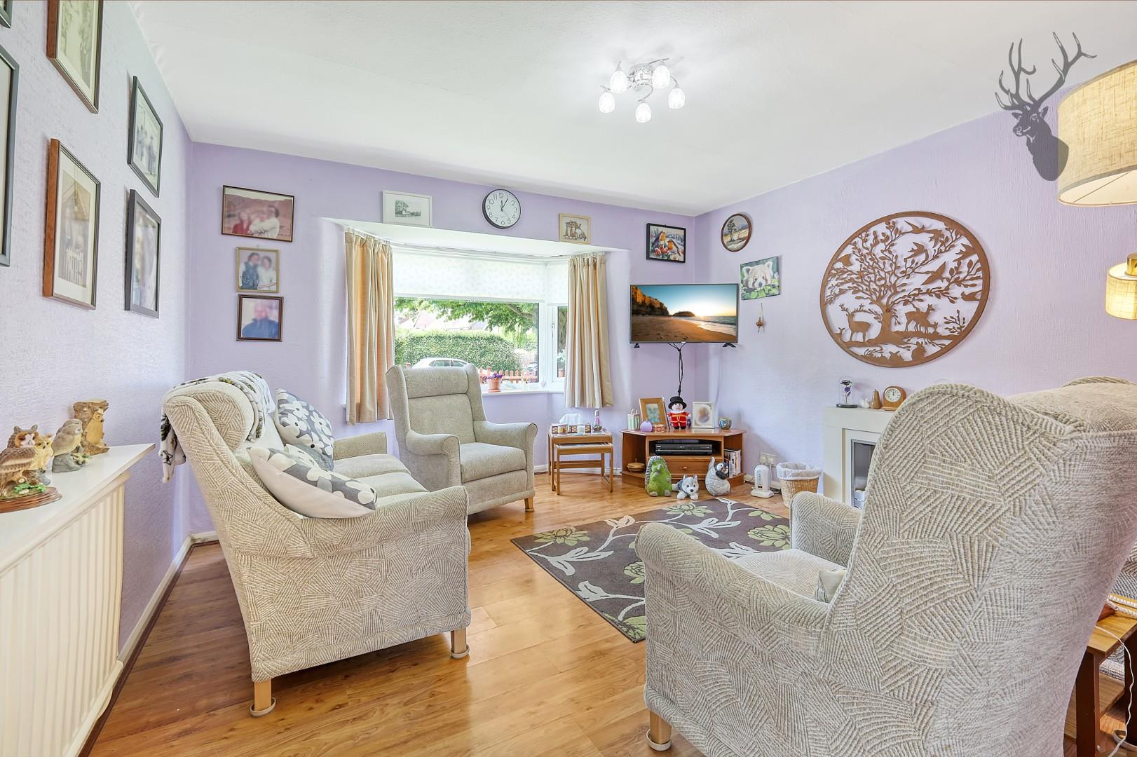 Property For Sale Theydon Park Road, Theydon Bois, CM16 3 Bedroom