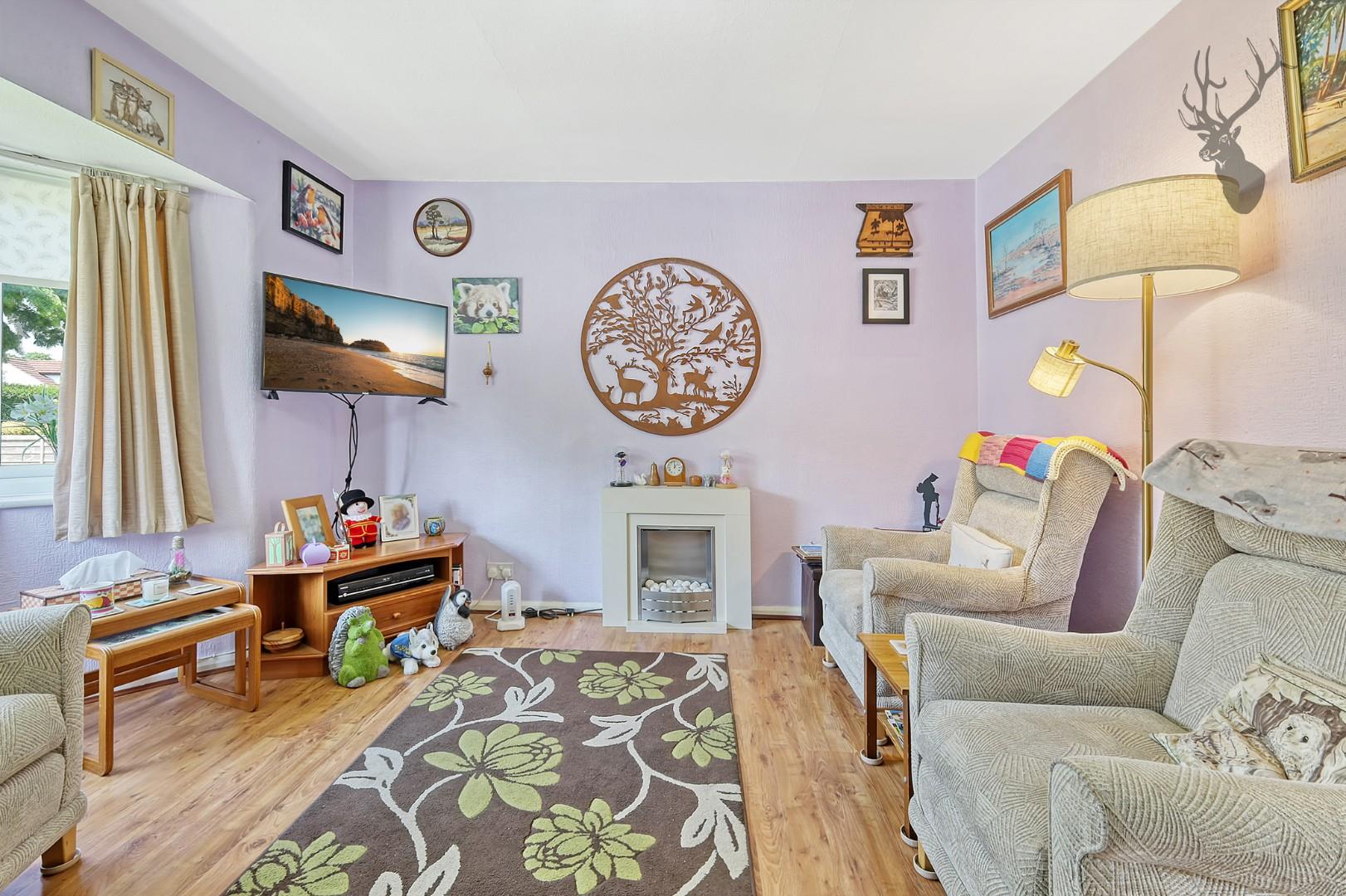 Property For Sale Theydon Park Road, Theydon Bois, CM16 3 Bedroom