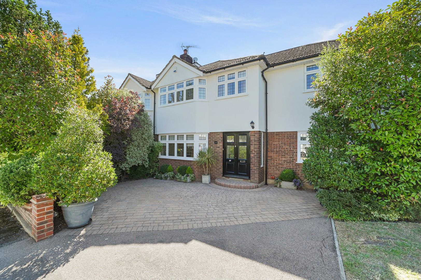 Property For Sale Woodland Way, Theydon Bois, CM16 5 Bedroom House