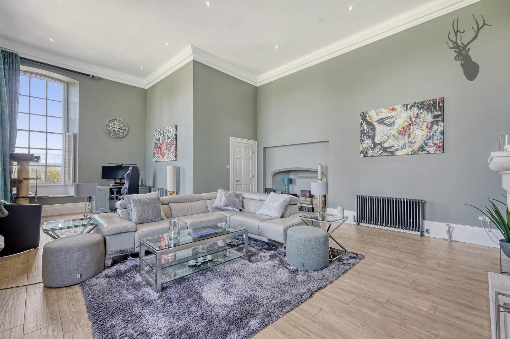 Property For Sale Hill Hall, Theydon Mount, CM16 3 Bedroom Apartment