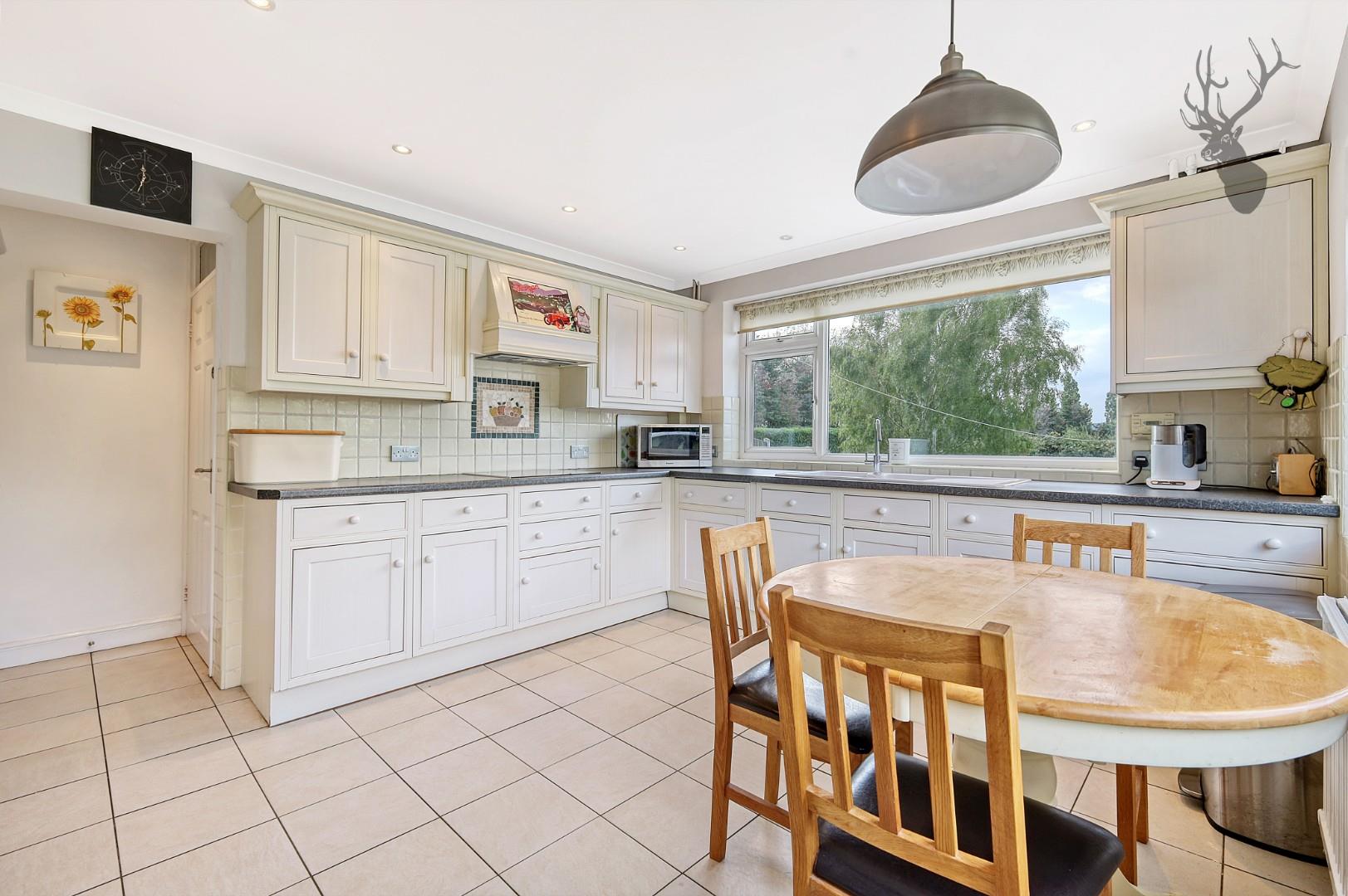 Property For Sale London Road, Abridge, RM4 4 Bedroom House Semi