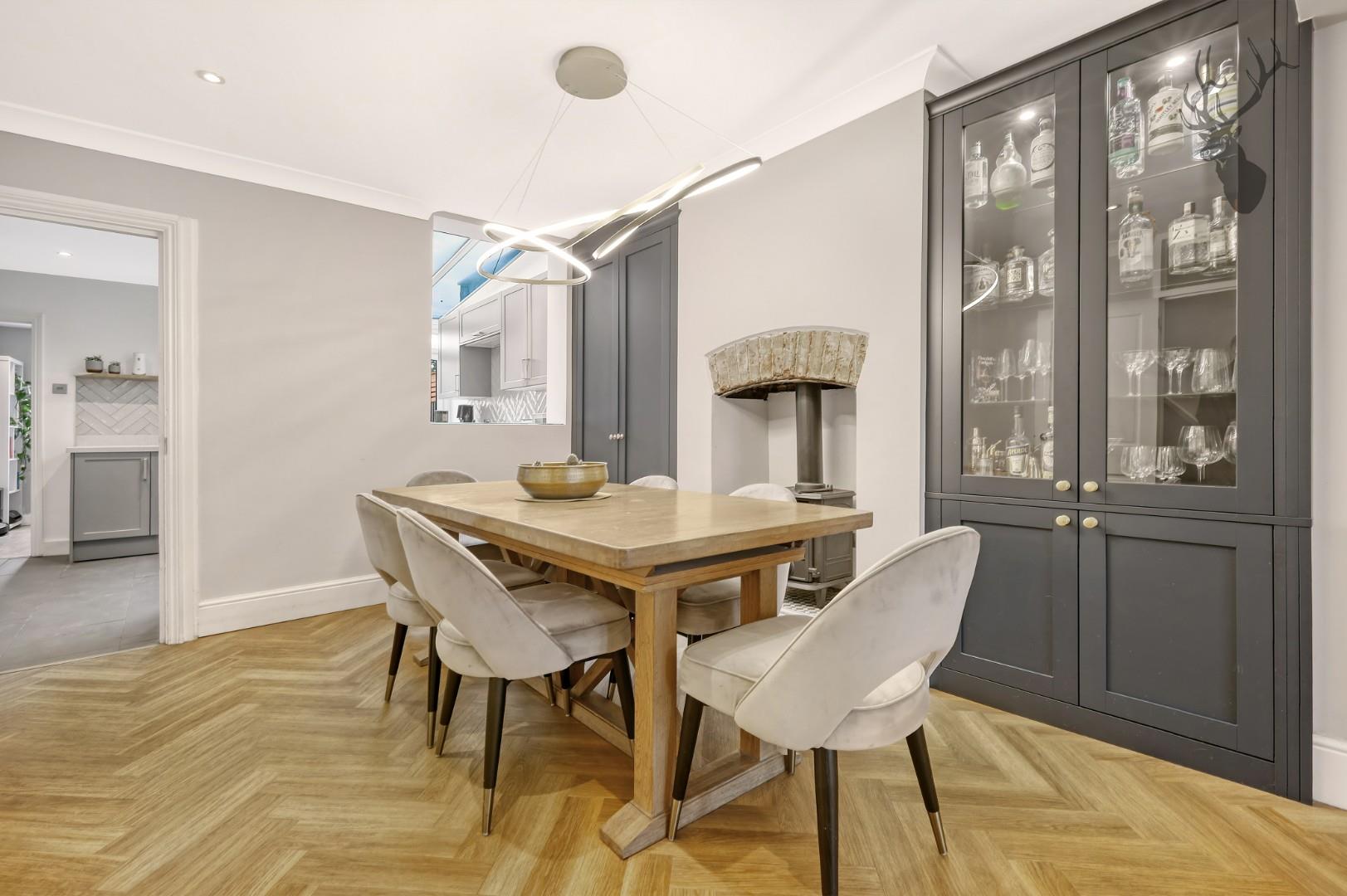 Property For Sale St. Johns Road, Epping, CM16 3 Bedroom House