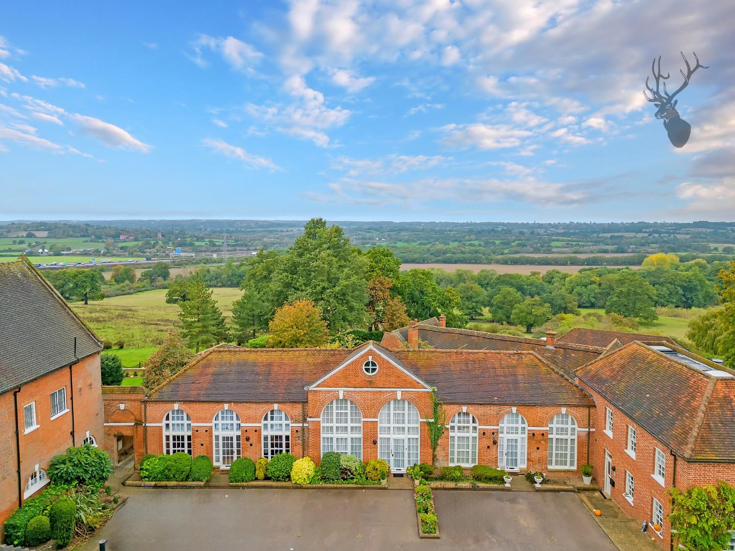 Property For Sale Hill Hall, Theydon Mount, CM16 3 Bedroom House