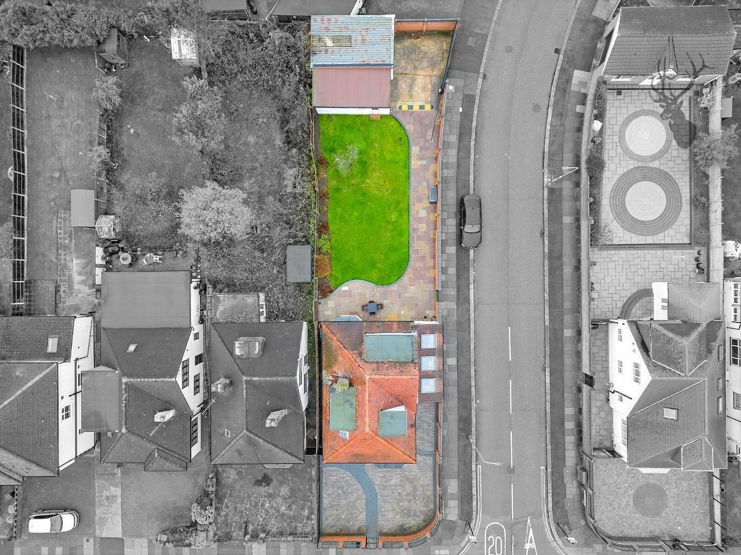 Property For Sale Ewellhurst Road, Ilford, IG5 3 Bedroom Chalet Bungalow Detached through