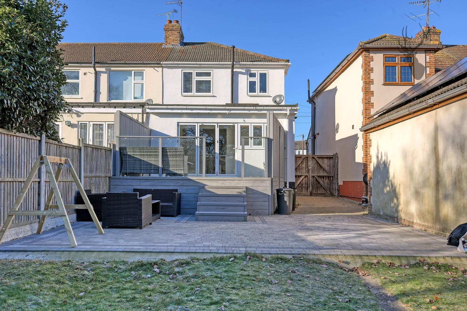 Property For Sale Norfolk Road, Upminster, RM14 3 Bedroom House End