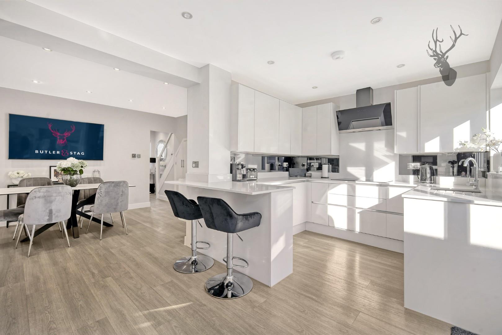 Property For Sale Norfolk Road, Upminster, RM14 3 Bedroom House End