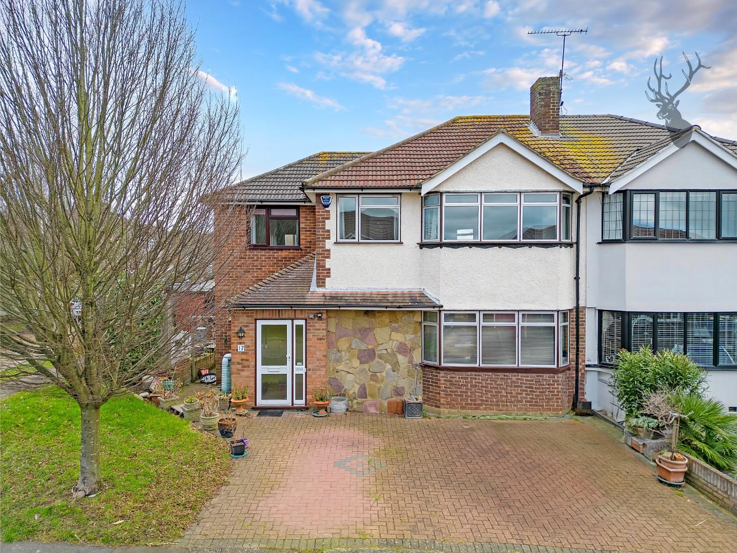 Similar Property: House in Theydon Bois