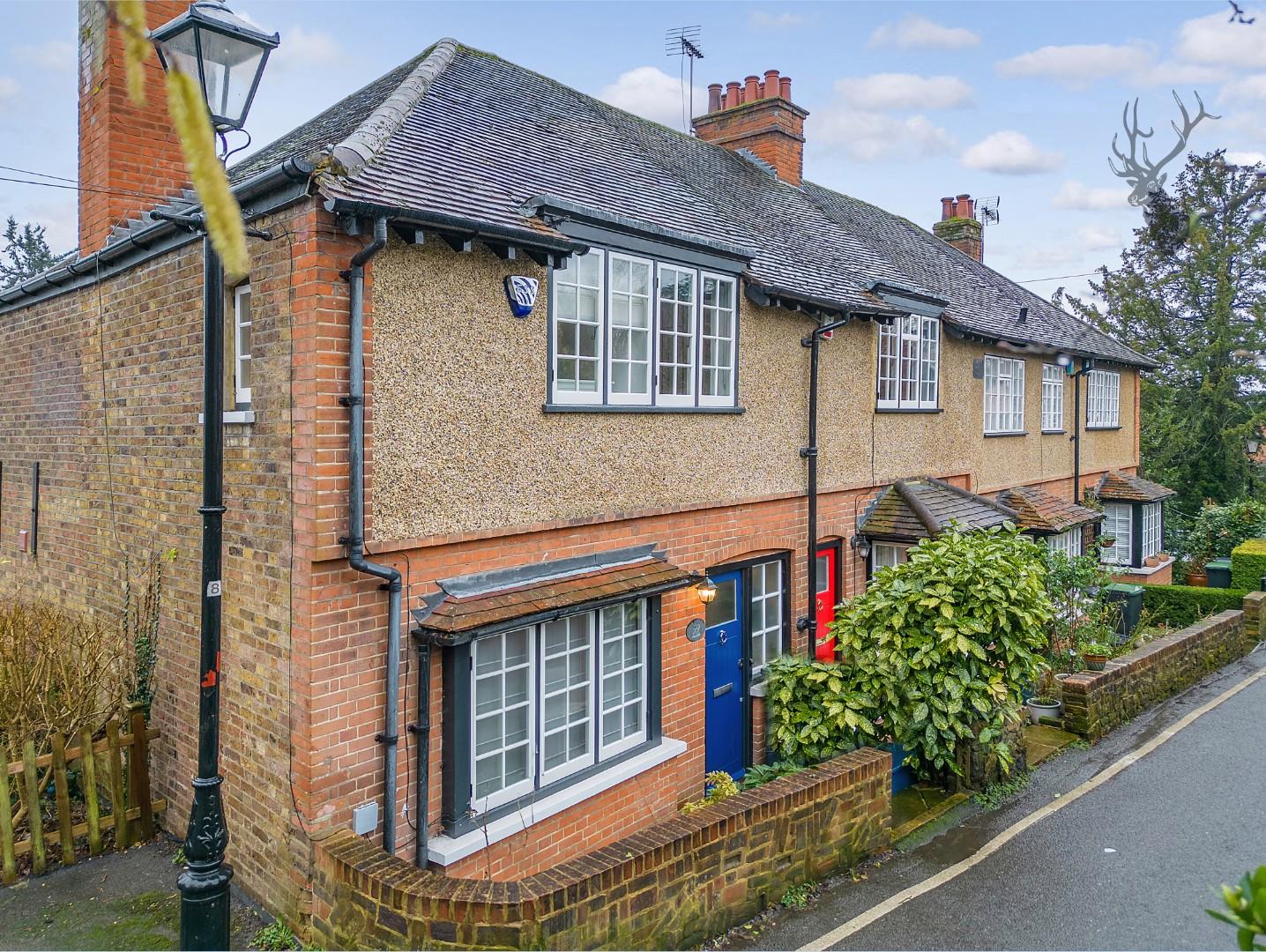 Property For Sale York Hill, Loughton, IG10 2 Bedroom House through