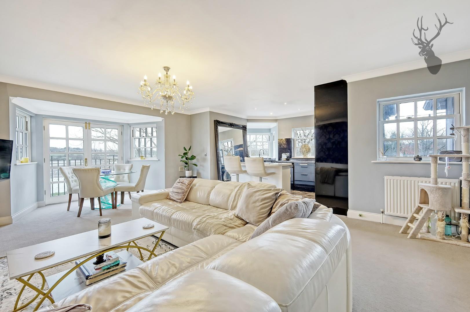 Property For Sale Ongar Road, Abridge, RM4 2 Bedroom Apartment