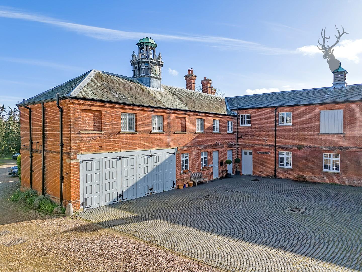 Similar Property: House - End Terrace in Epping