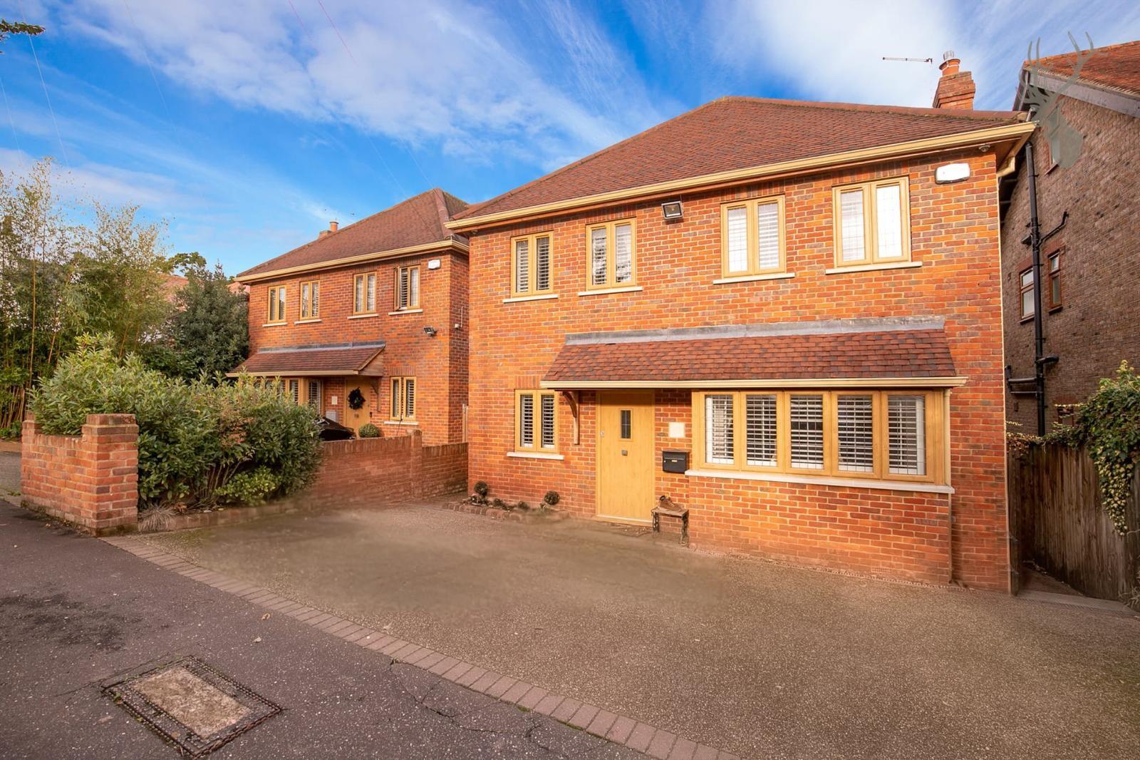 Blackacre Road Theydon Bois CM16
