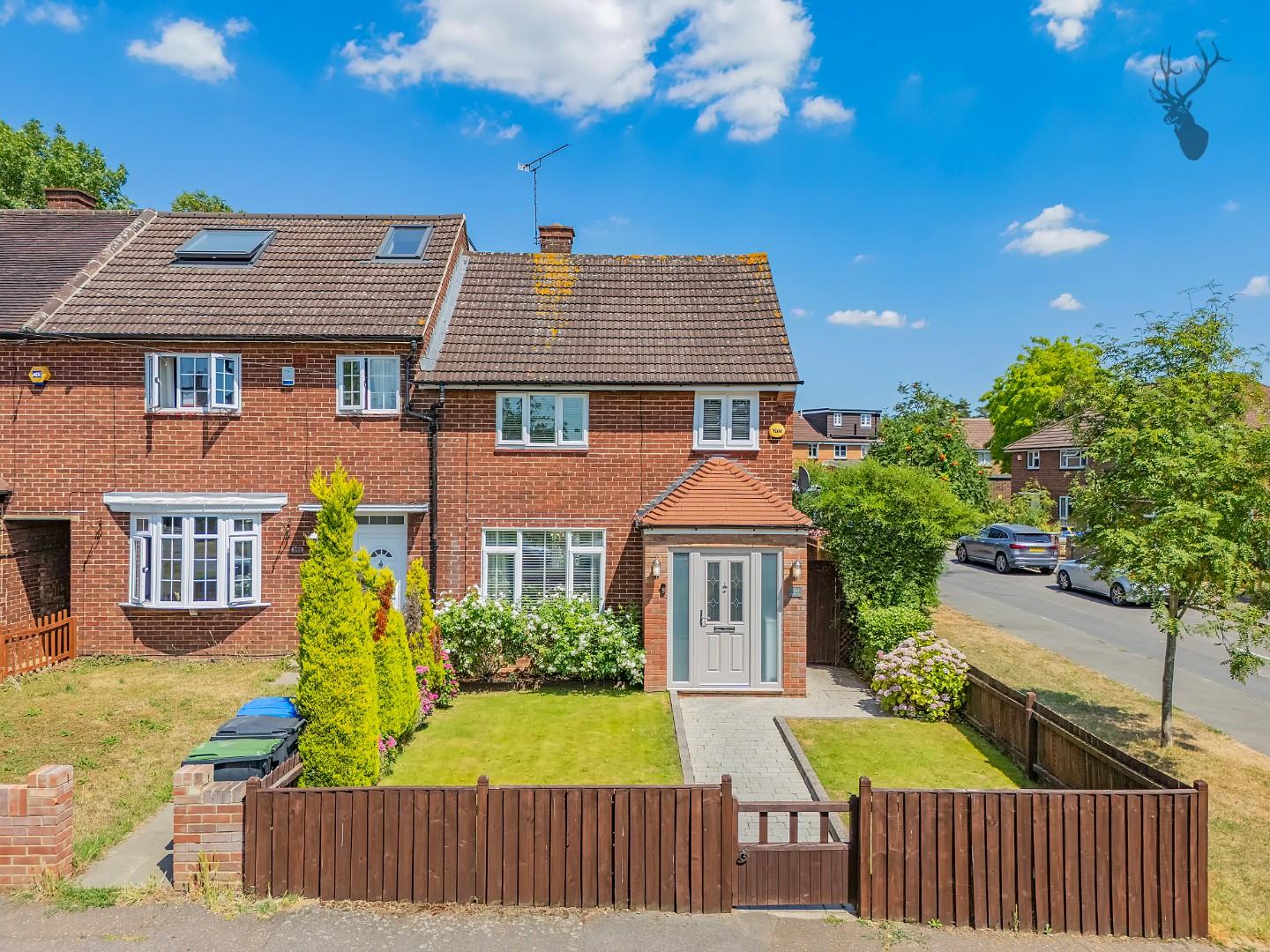 Similar Property: House - End Terrace in 