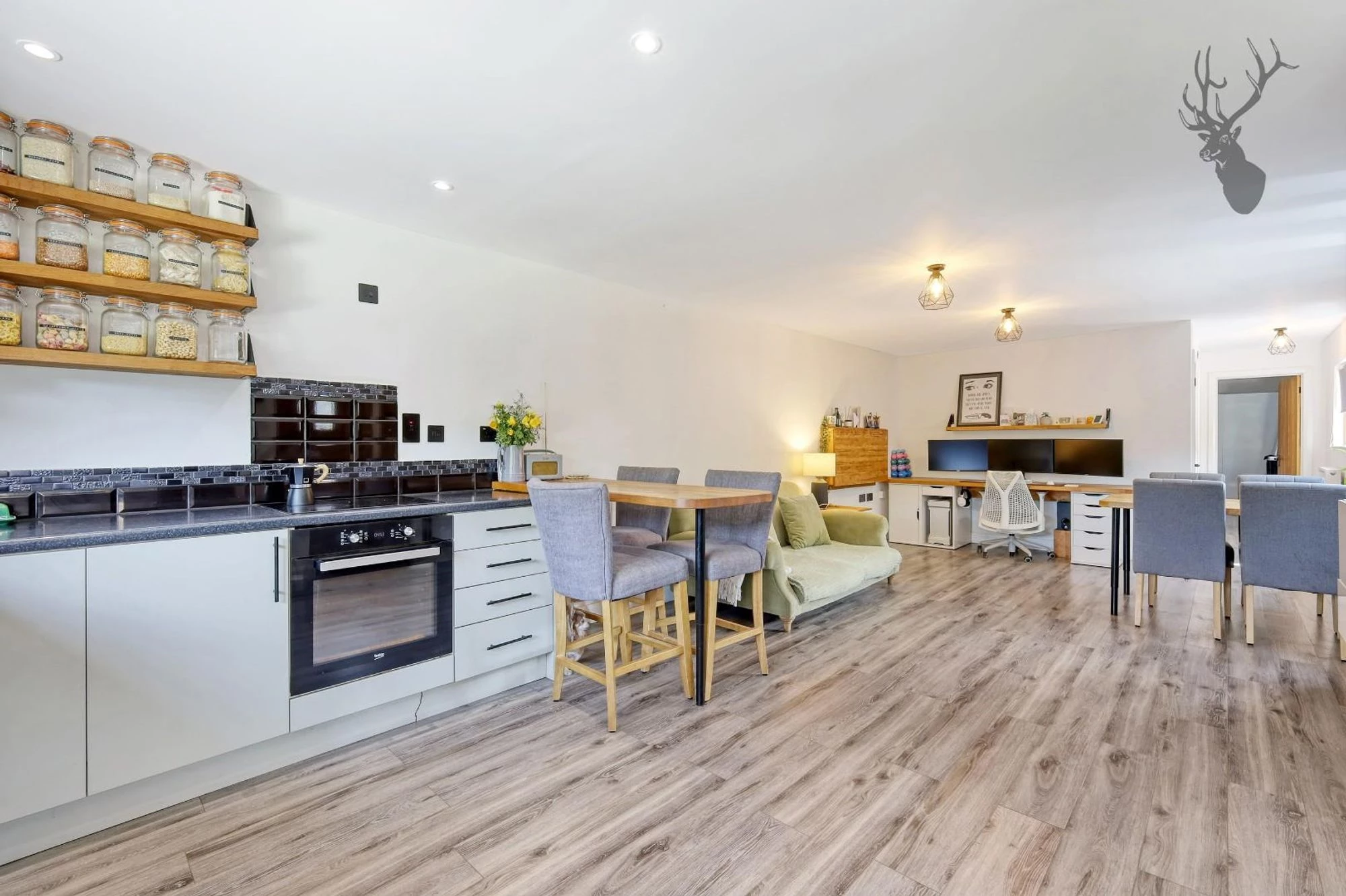 Photo 31