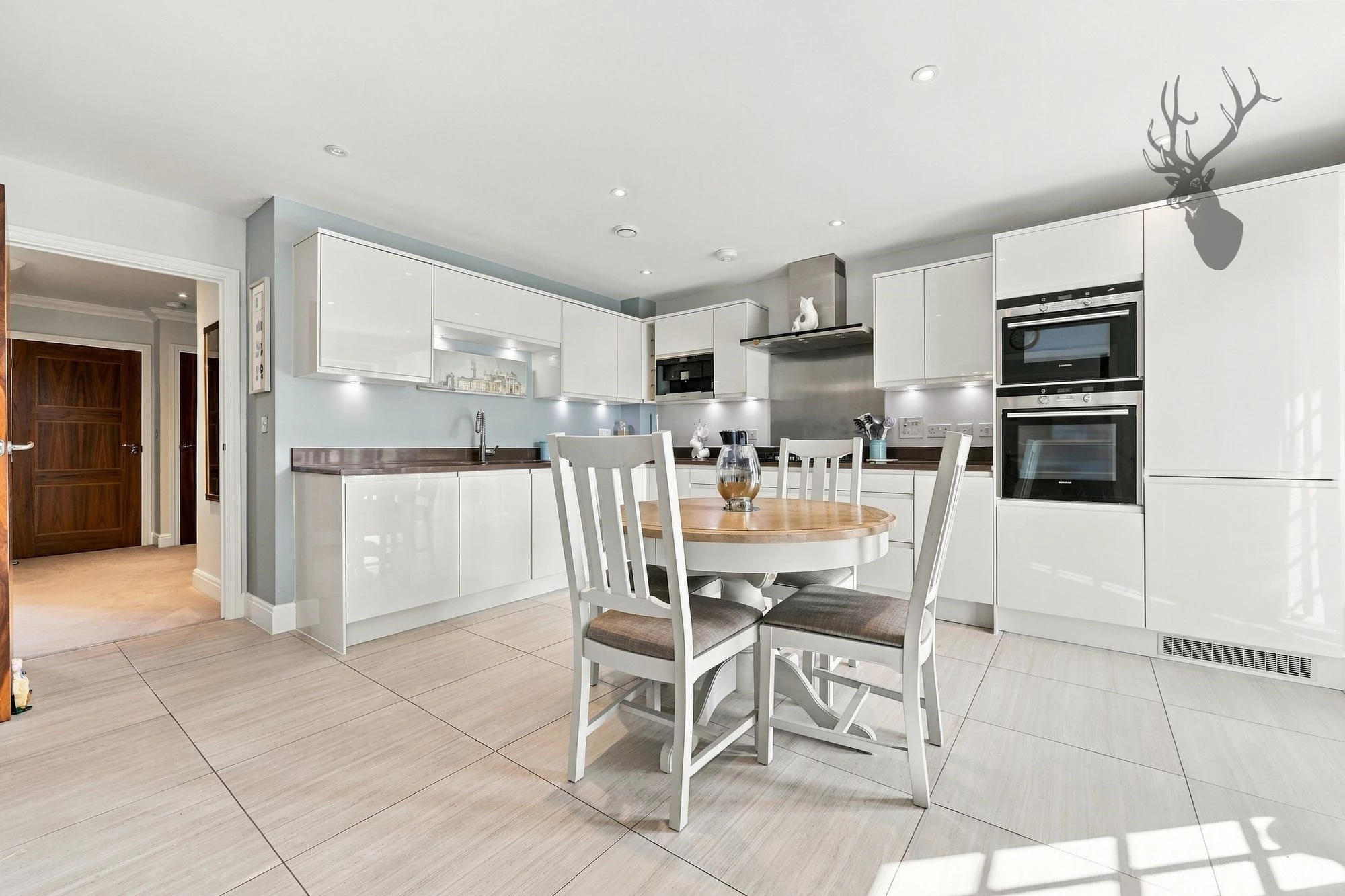 Property photo: Red Oaks Mead, Theydon Bois, CM16
