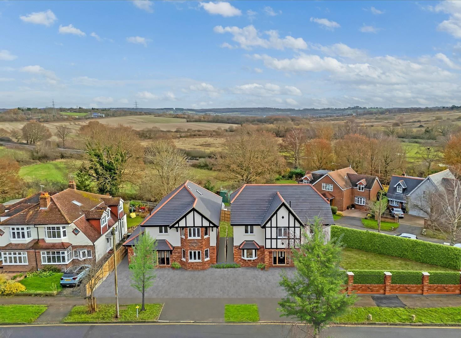 Similar Property: House in Theydon Bois