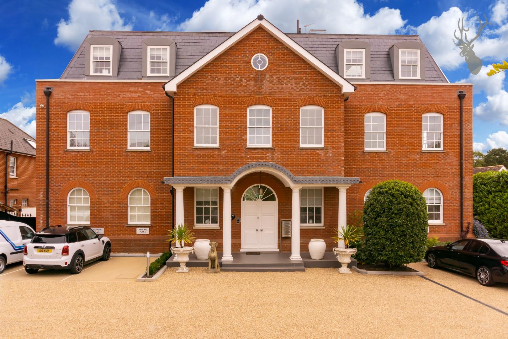 Property For Sale Bury Road, Sewarstonebury, Chingford, E4 2 Bedroom Flat First Floor