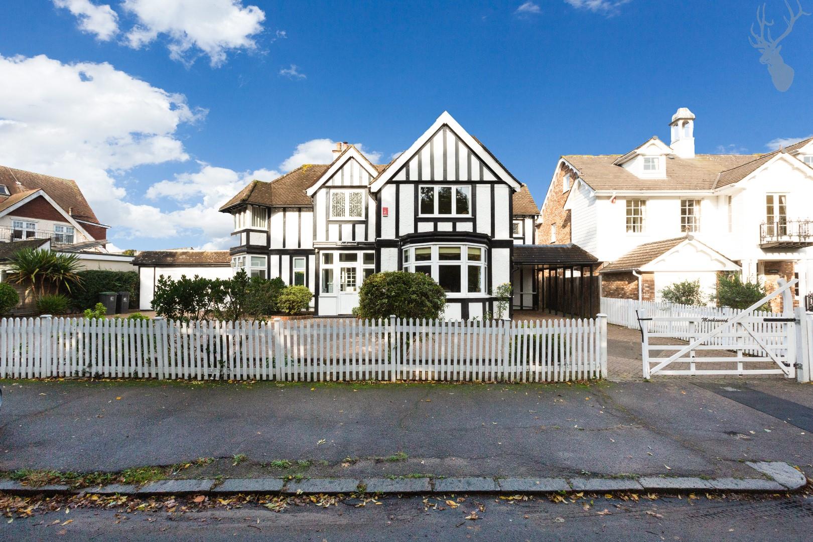 Property For Sale Hornbeam Lane, Sewardstonebury, E4 4 Bedroom House