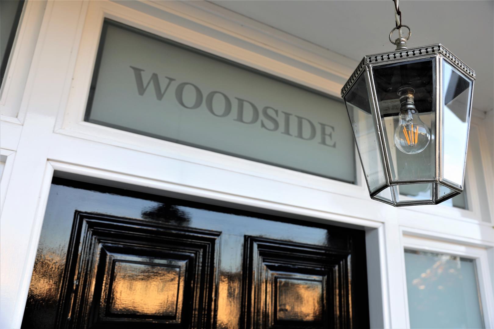 Property For Sale Bury Road, Sewardstonebury, E4 4 Bedroom House