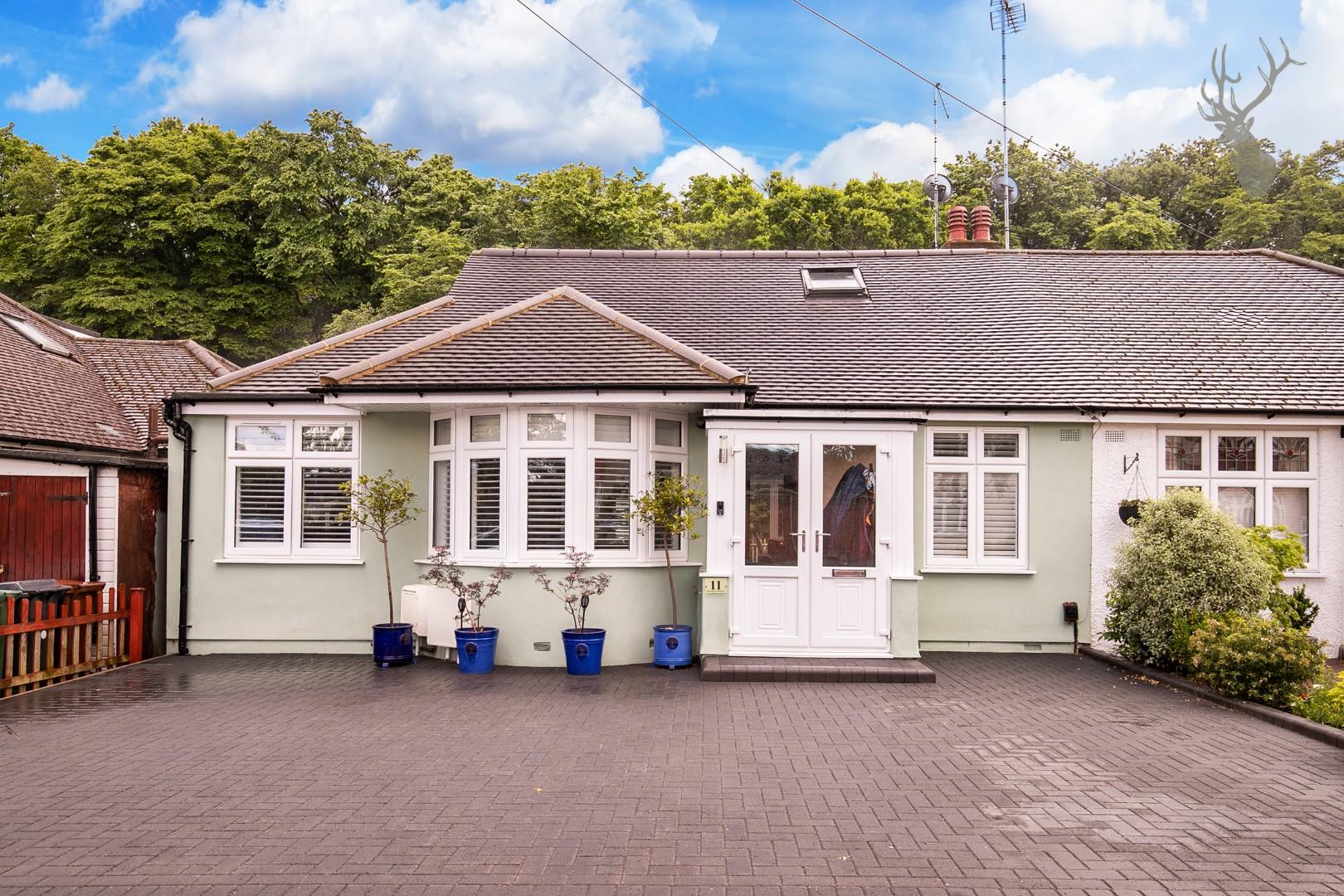 Property For Sale Rosslyn Avenue, Chingford, E4 3 Bedroom Bungalow