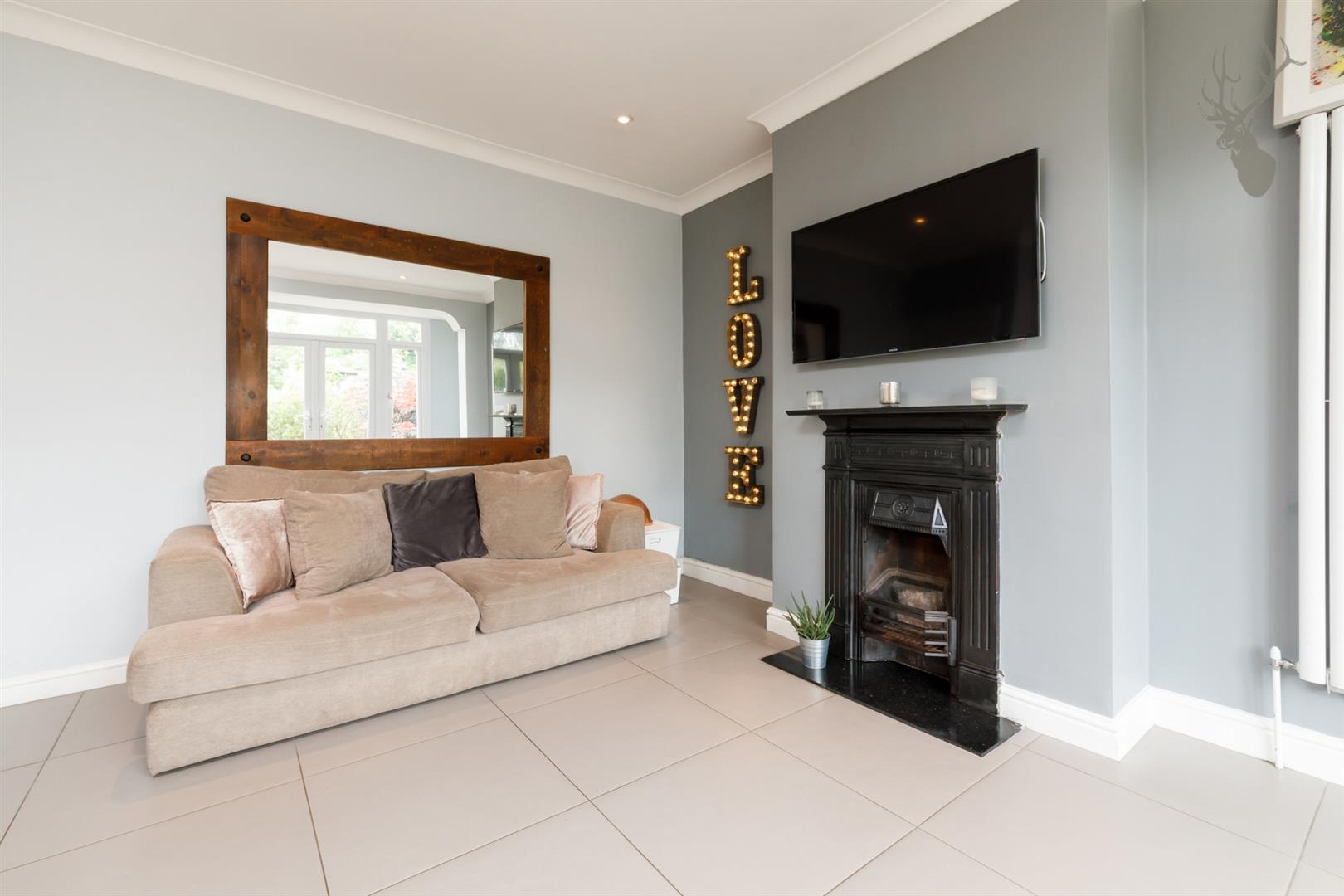 Property For Sale Endlebury Road, Chingford, E4 4 Bedroom House End